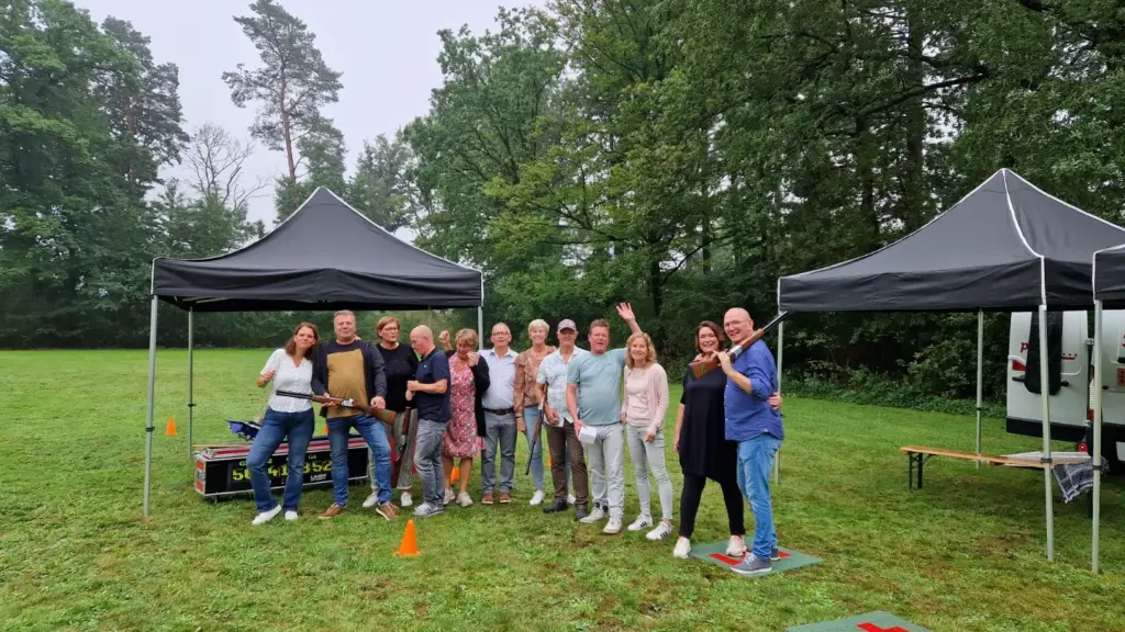 fammilie uitje laser-kleiduivenschieten